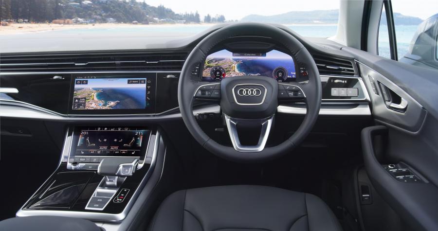 Торпедо Audi Q7 45 TDI Quattro (4M) 2020 года  (AU) (фото 2 из 6)
